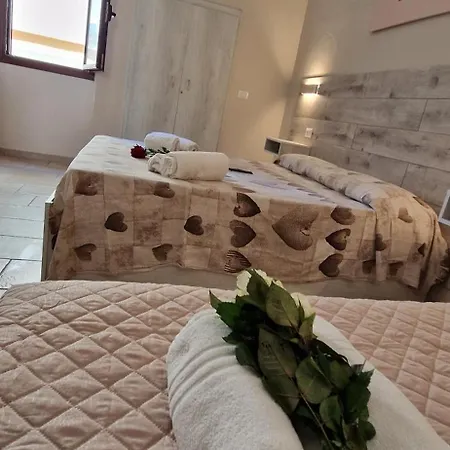 ベッド・アンド・ブレックファスト Le Stanze Di Rosa X Ap 3*